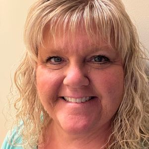 Meet your Posher, Deborah